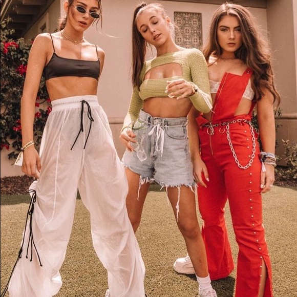 FESTIVAL MYSTERY BOX - Picture 7 of 14